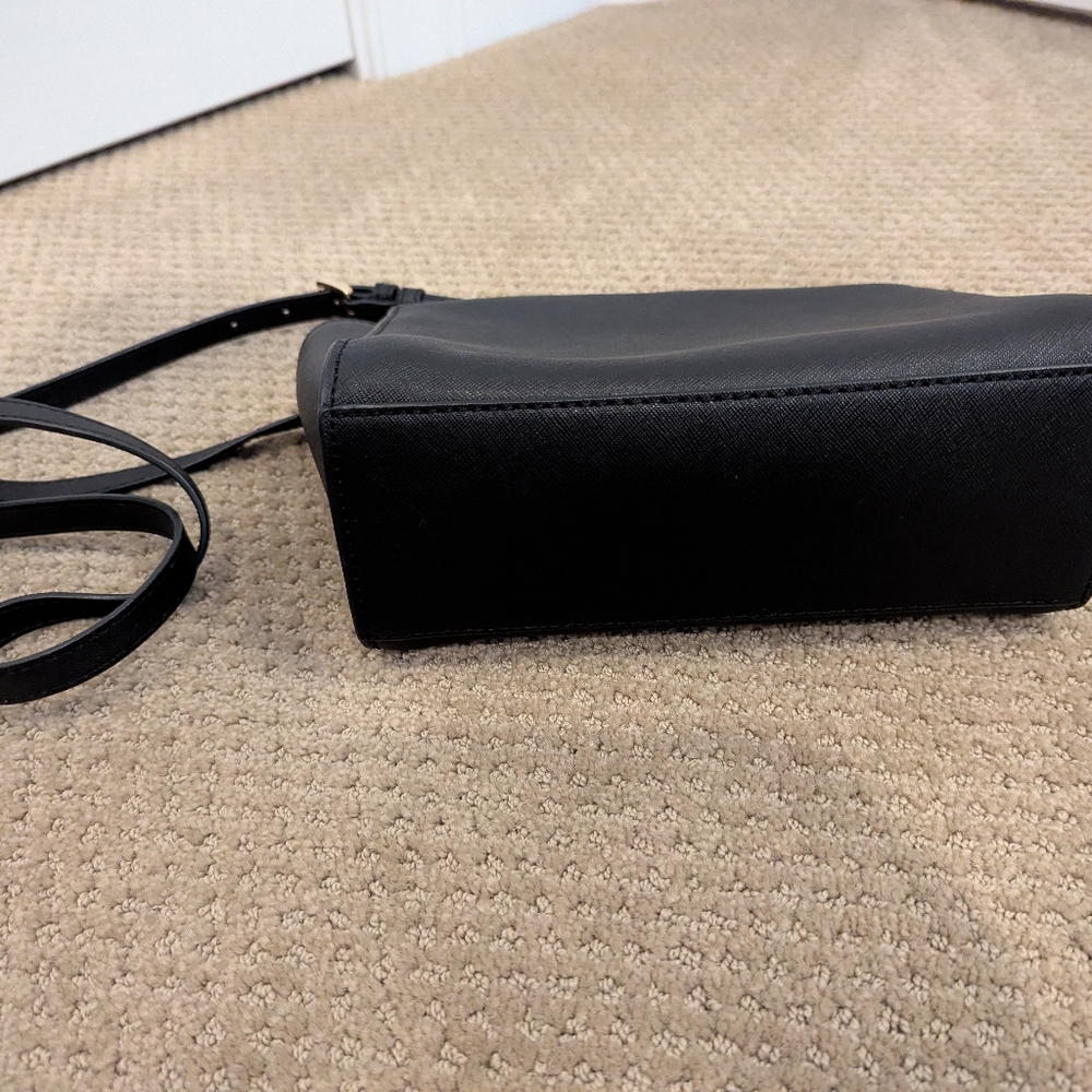 Michael Kors Black Shoulder Bag - Picture 6 of 8